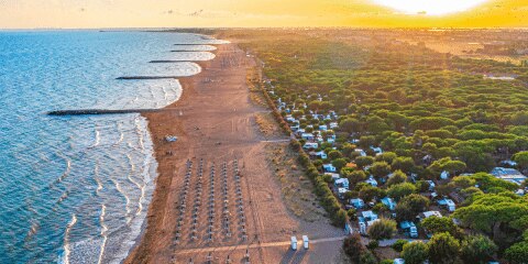De bedste campingpladser ved Adriaterhavet i Italien – med strand og mobile home