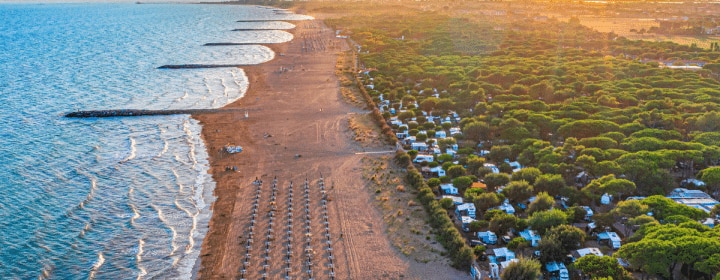 De bedste campingpladser ved Adriaterhavet i Italien – med strand og mobile home