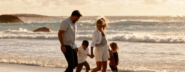 Ferier med børn – hvor er det bedst og billigst at rejse hen?