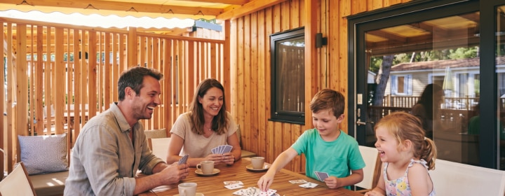 10 ting du bør pakke med til camping – og som dit mobilhome ikke leverer